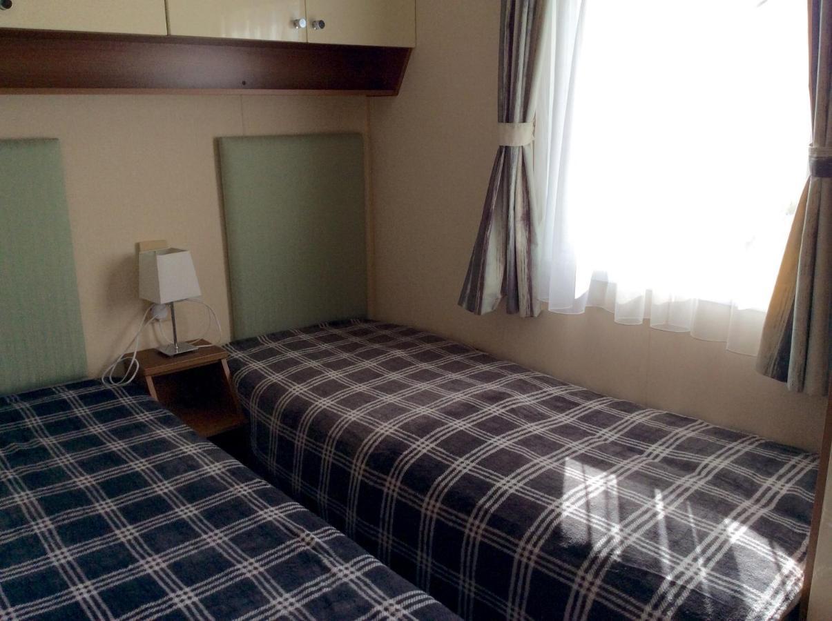 Warren View Villa Долиш Екстериор снимка